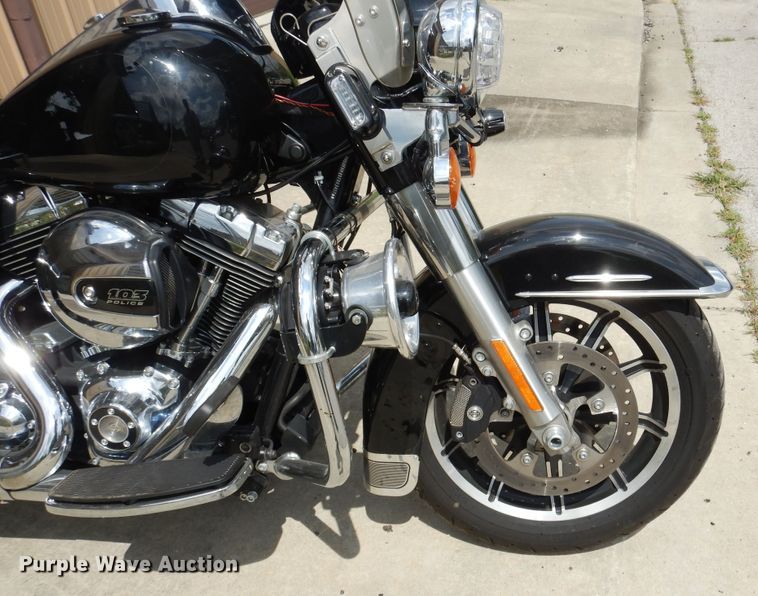 image for item EK9243 2014 Harley Davidson Road King Police motorcycle