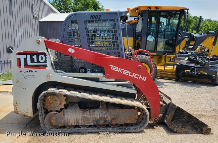image for item EL9902 Takeuchi TL10  tracked skid steer loader