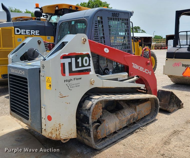 image for item EL9902 Takeuchi TL10  tracked skid steer loader
