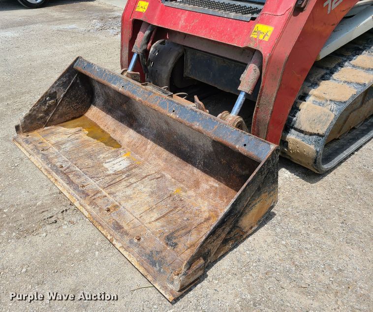 image for item EL9902 Takeuchi TL10  tracked skid steer loader