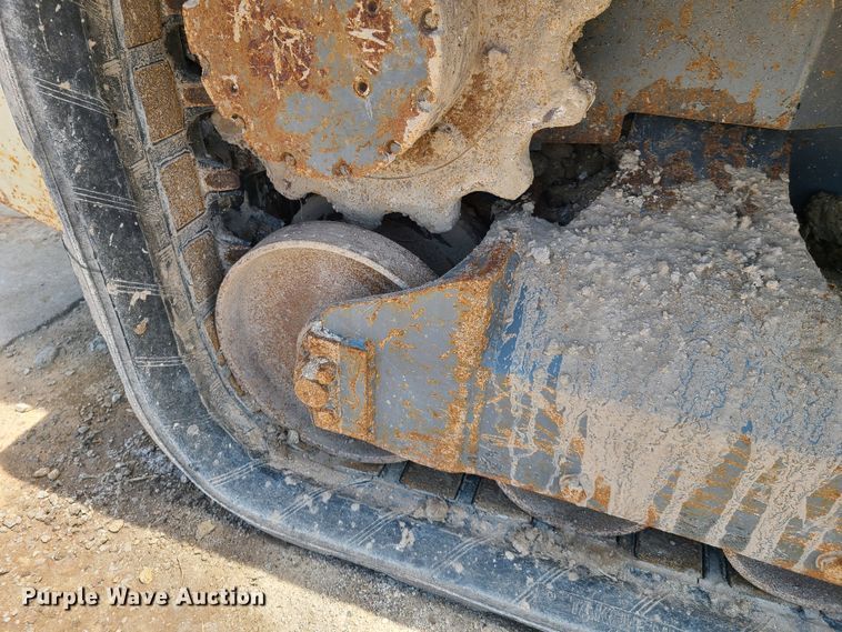 image for item EL9902 Takeuchi TL10  tracked skid steer loader