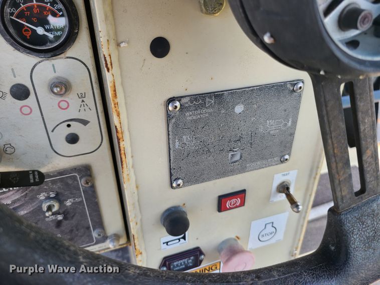 image for item EL9903 2002 Ingersoll Rand DD-90  vibratory double drum roller compactor