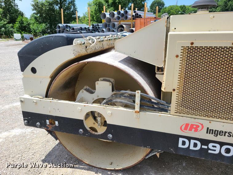 image for item EL9903 2002 Ingersoll Rand DD-90  vibratory double drum roller compactor