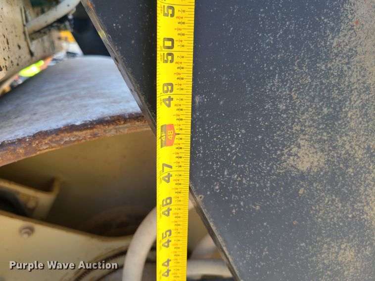 image for item EL9903 2002 Ingersoll Rand DD-90  vibratory double drum roller compactor