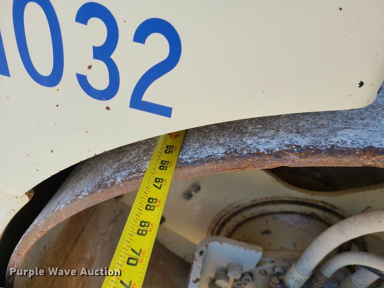 image for item EL9903 2002 Ingersoll Rand DD-90  vibratory double drum roller compactor