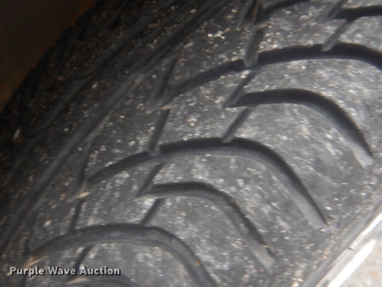 image for item GD9054 2004 Ford Crown Victoria Police Interceptor