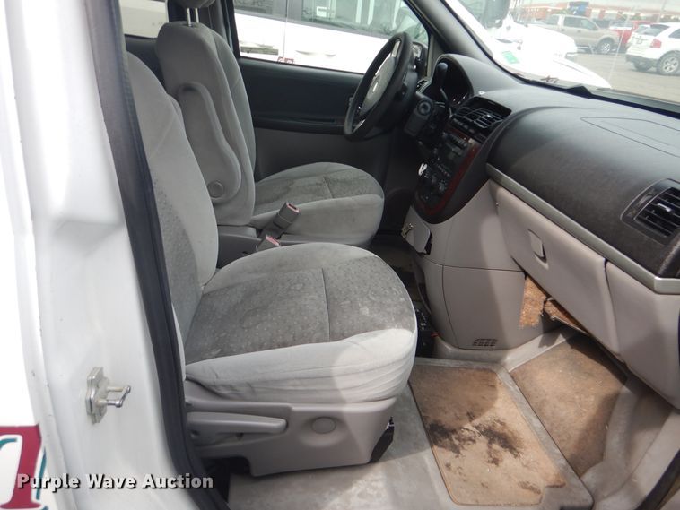 image for item GD9176 2007 Chevrolet Uplander handicap accessible van
