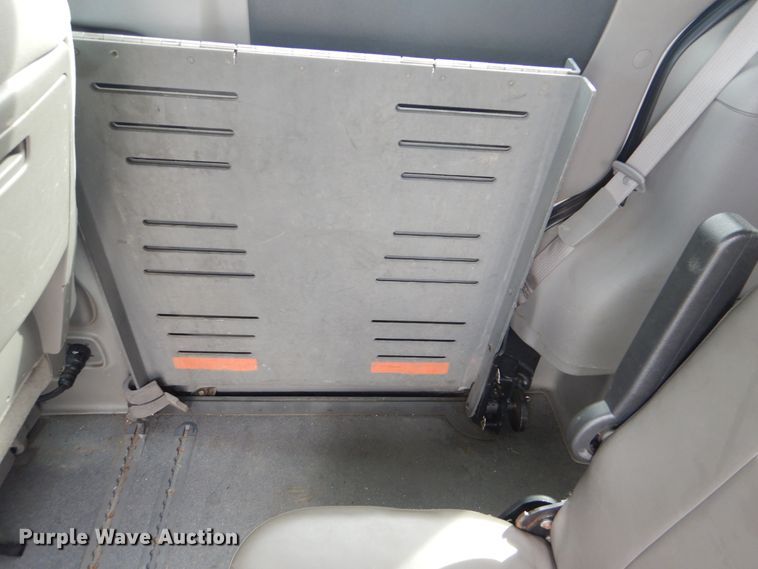 image for item GD9176 2007 Chevrolet Uplander handicap accessible van