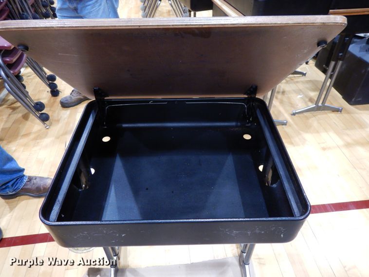 image for item GQ9719 Approximately 22 desks