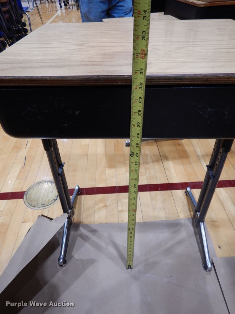 image for item GQ9719 Approximately 22 desks