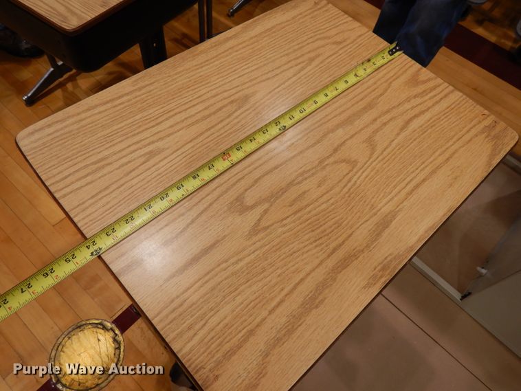 image for item GQ9719 Approximately 22 desks