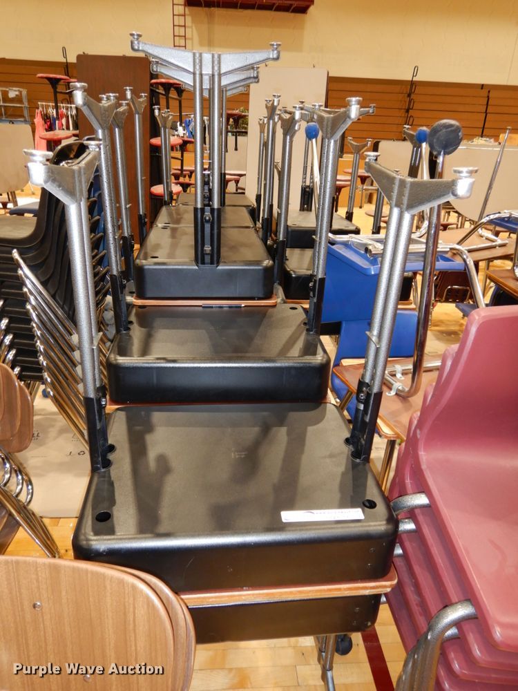 image for item GQ9719 Approximately 22 desks