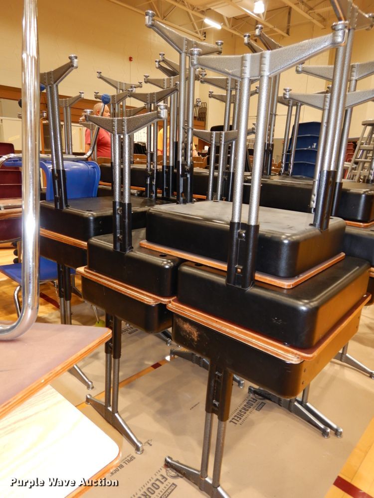 image for item GQ9719 Approximately 22 desks