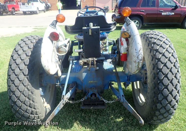 image for item GS9218 Ford 2600  tractor