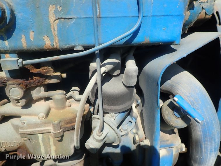 image for item GS9218 Ford 2600  tractor