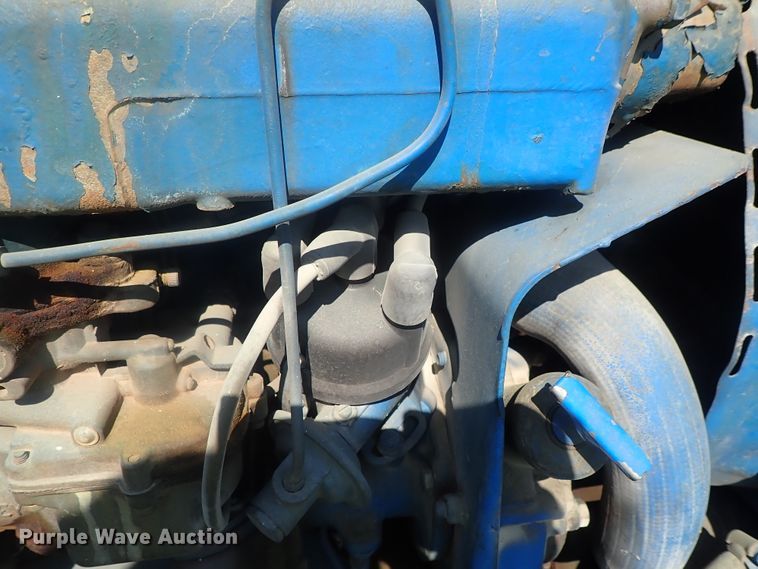 image for item GS9218 Ford 2600  tractor