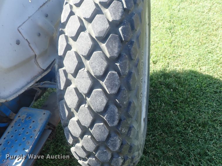 image for item GS9218 Ford 2600  tractor