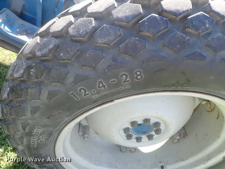 image for item GS9218 Ford 2600  tractor