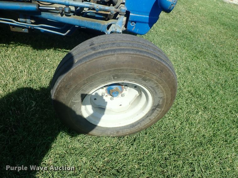 image for item GS9218 Ford 2600  tractor