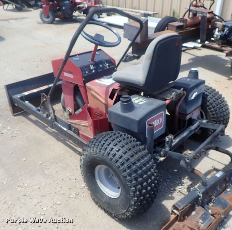 image for item GS9248 Toro Sand Pro 3000 bunker rake