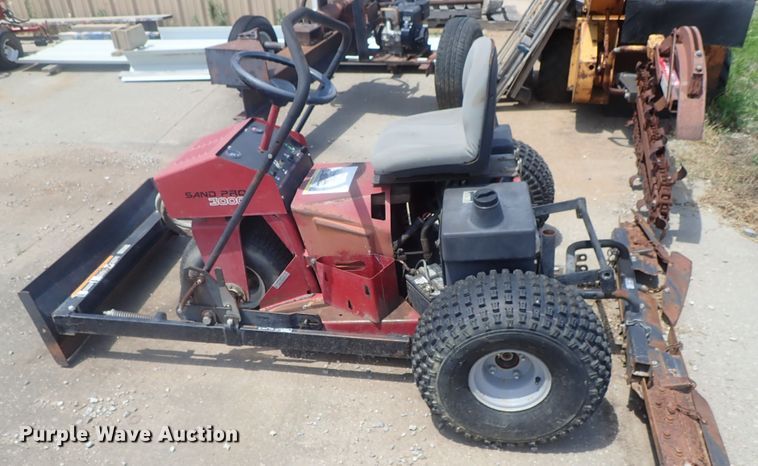 image for item GS9248 Toro Sand Pro 3000 bunker rake
