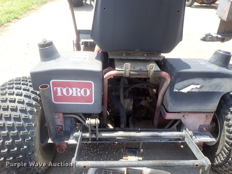 image for item GS9248 Toro Sand Pro 3000 bunker rake