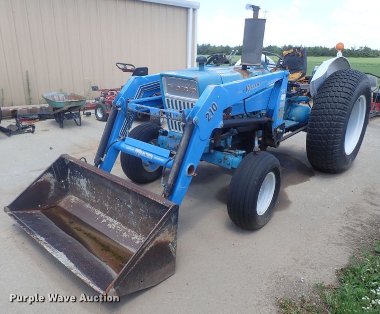 image for item GS9261 Ford 4000  tractor