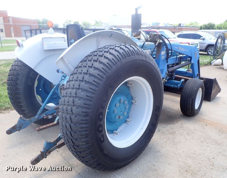 image for item GS9261 Ford 4000  tractor