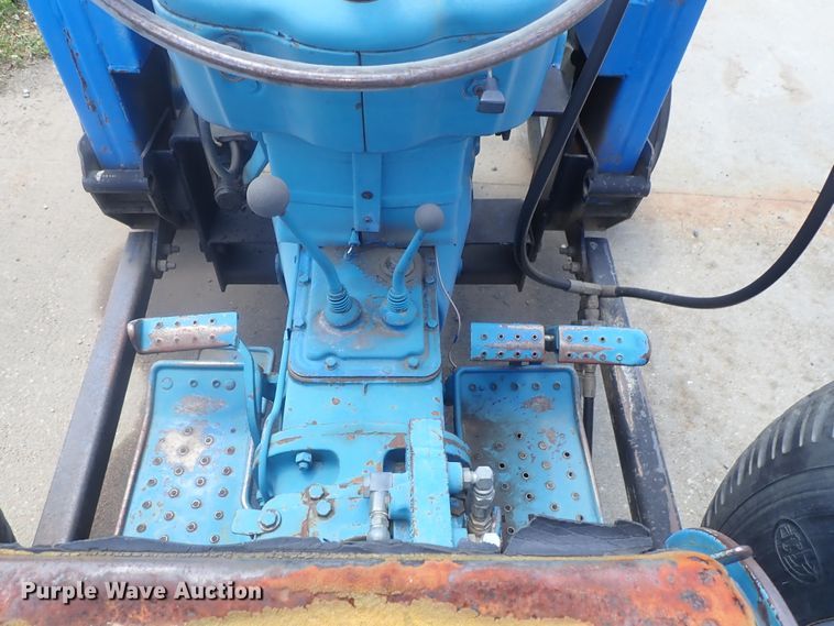 image for item GS9261 Ford 4000  tractor