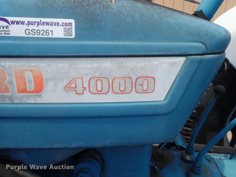 image for item GS9261 Ford 4000  tractor