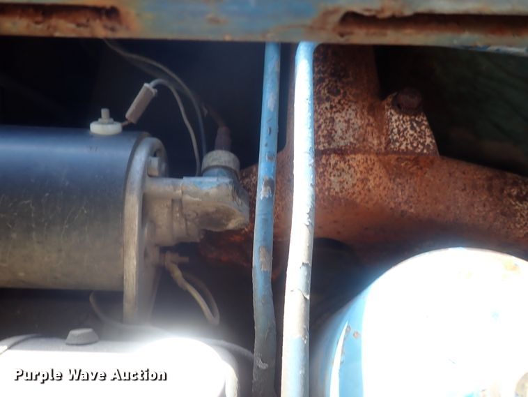 image for item GS9261 Ford 4000  tractor