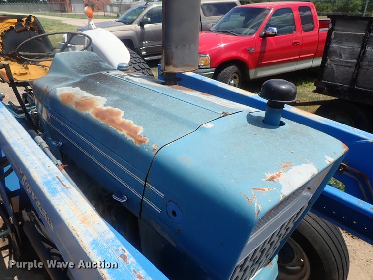 image for item GS9261 Ford 4000  tractor