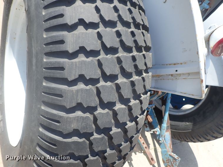 image for item GS9261 Ford 4000  tractor