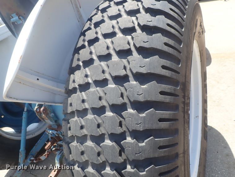 image for item GS9261 Ford 4000  tractor