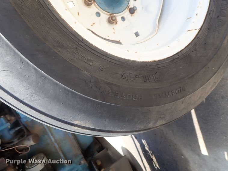 image for item GS9261 Ford 4000  tractor