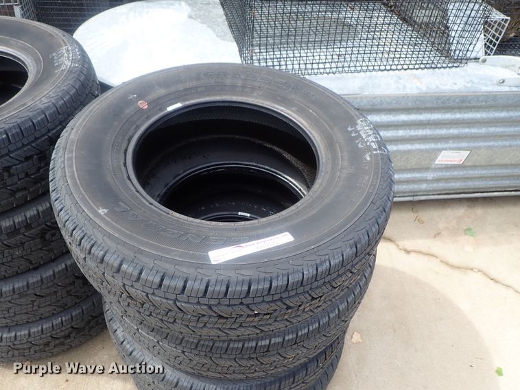 image for item GS9278 (4) General 255/70R17 tires