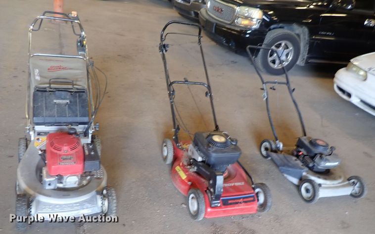 image for item GS9282 (3) push mowers