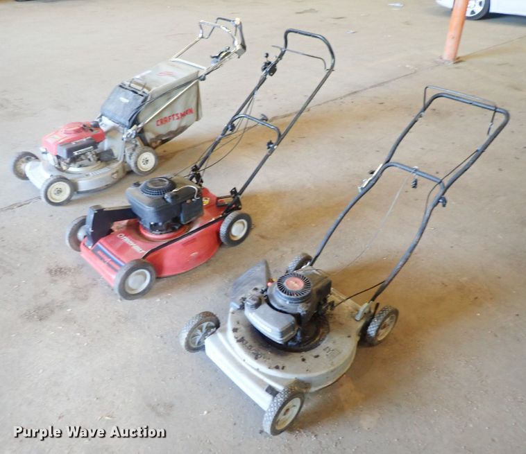 image for item GS9282 (3) push mowers