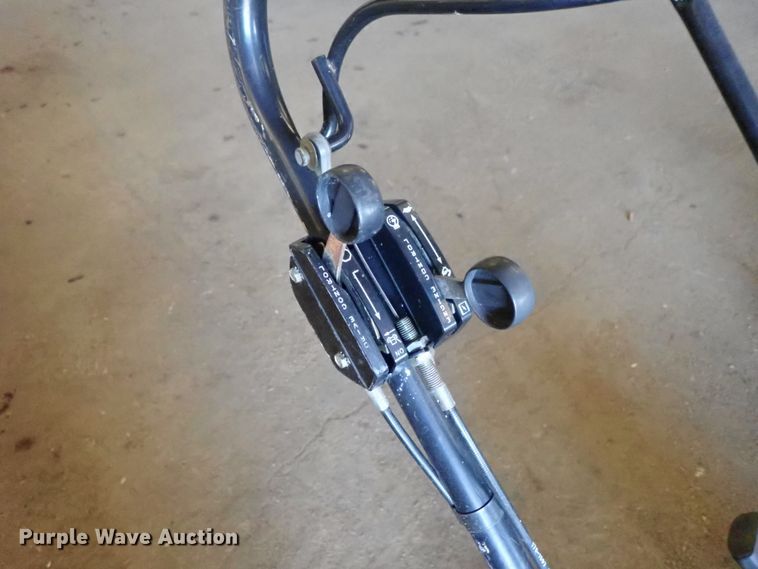 image for item GS9282 (3) push mowers