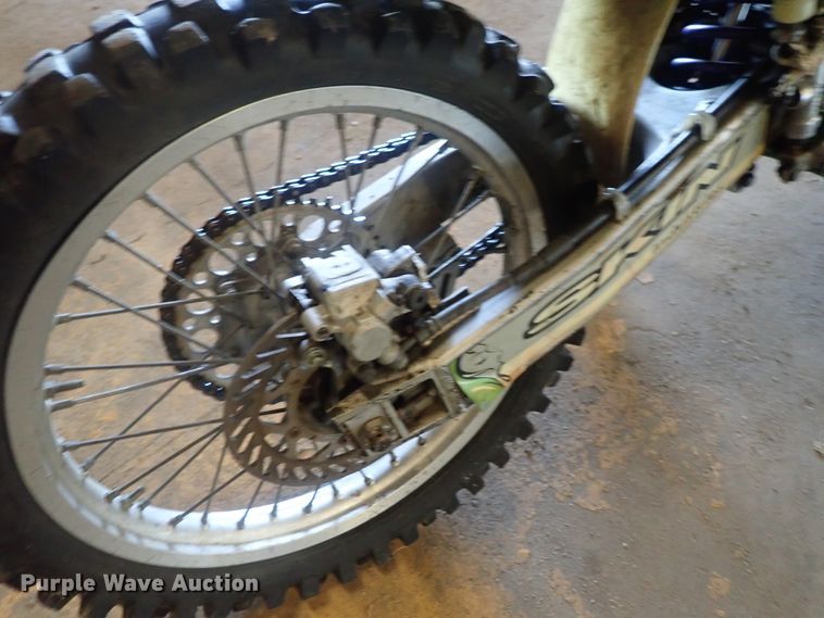 image for item GS9292 1998 Kawasaki KX125K5 dirt bike