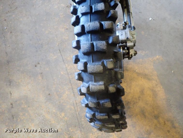 image for item GS9292 1998 Kawasaki KX125K5 dirt bike