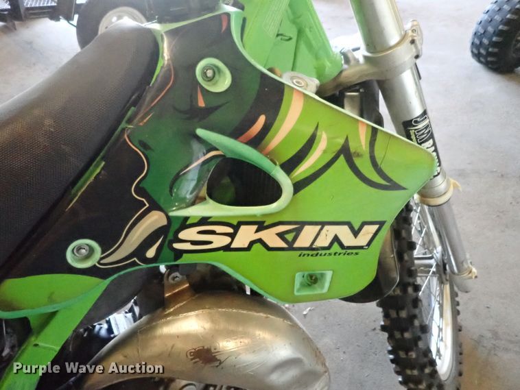 image for item GS9292 1998 Kawasaki KX125K5 dirt bike