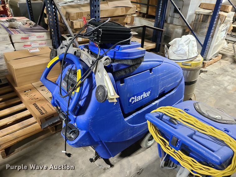 image for item GT9156 (4) floor scrubbers