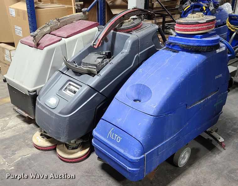 Auctions International Auction Holley Csd Ny 16435 Item Nobles Speed Scrub 2601 Floor Scrubber