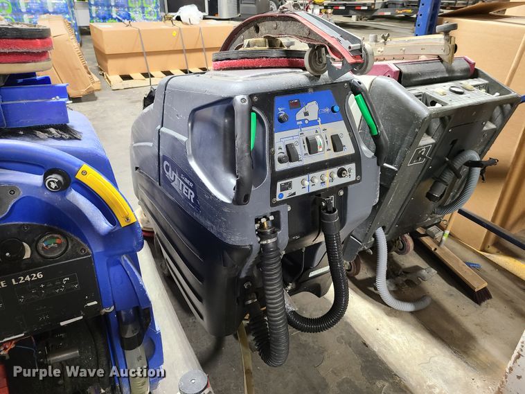 image for item GT9157 (3) floor scrubbers