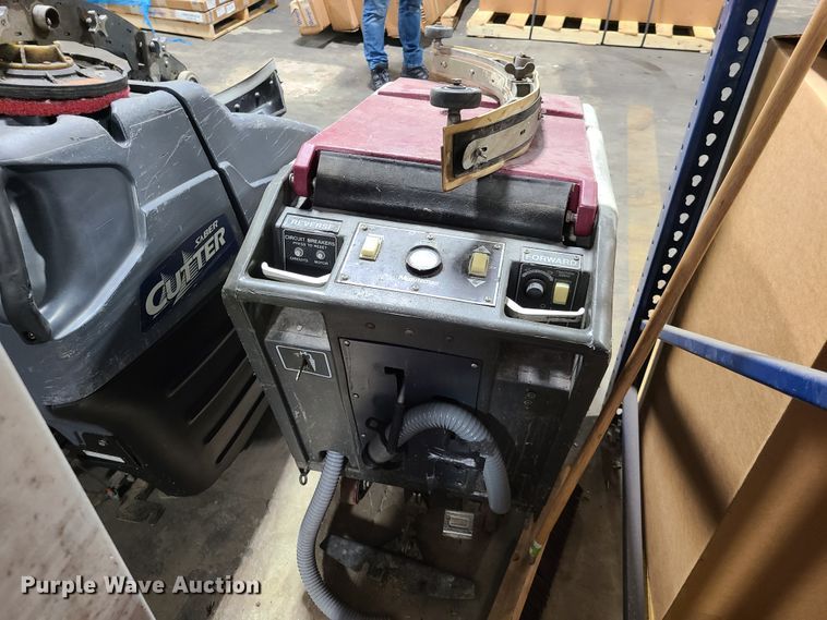 image for item GT9157 (3) floor scrubbers