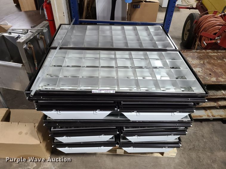 image for item GT9158 (10) fluorescent lights