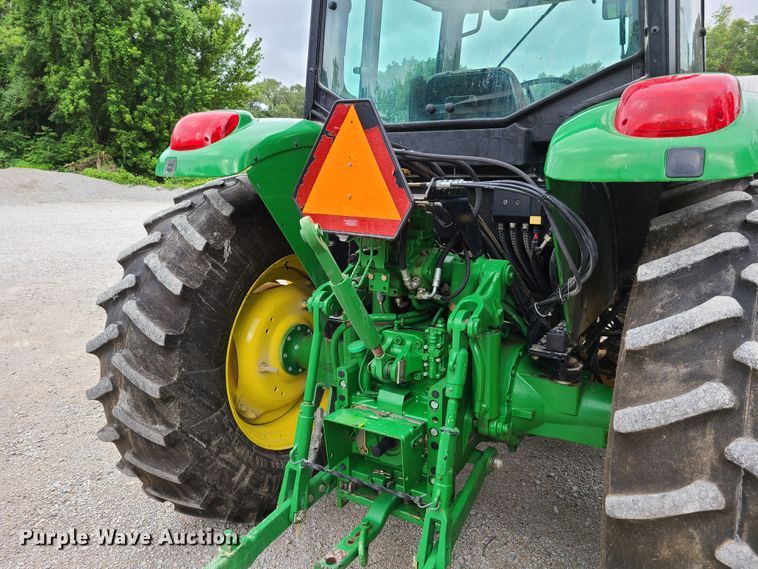 image for item GT9163 John Deere 6415  tractor