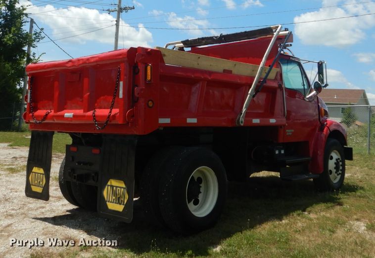 image for item GV9116 2007 Sterling Acterra dump truck