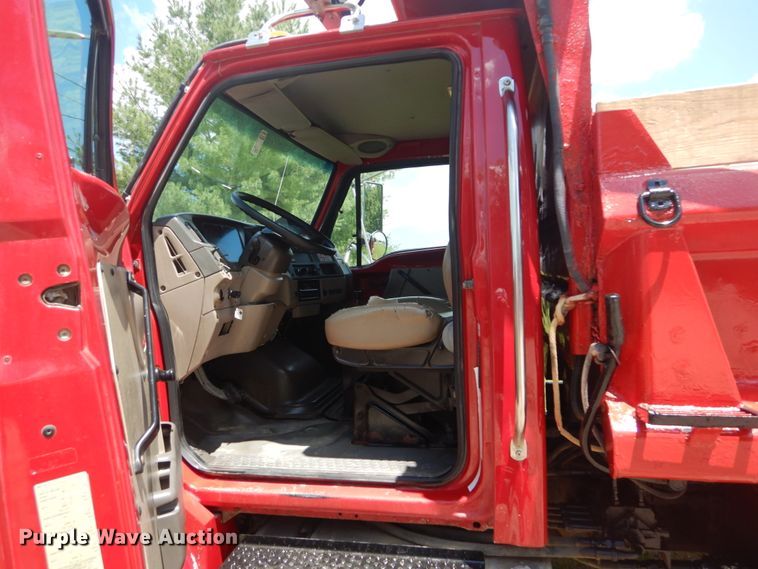 image for item GV9116 2007 Sterling Acterra dump truck